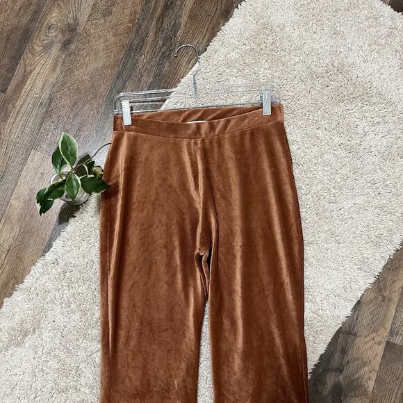 Altar'd State Medium Boho Copper Velvet Ribbed Flare High-Rise Pull On Pants - Picture 3 of 8